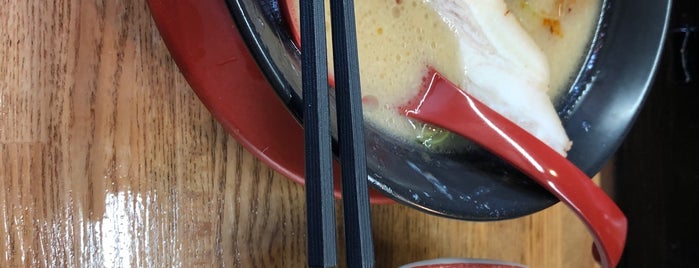 賢蔵辣麺 is one of 寝屋川ラーメン屋マップ.