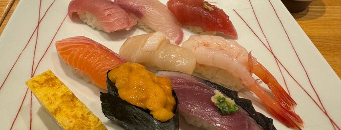 Tsukiji Tama Sushi is one of 行ったことあるお店.
