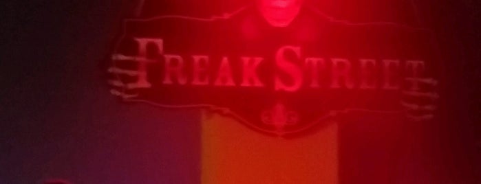 Freak Street - Halloween Haunt is one of Kings Island Attractions.