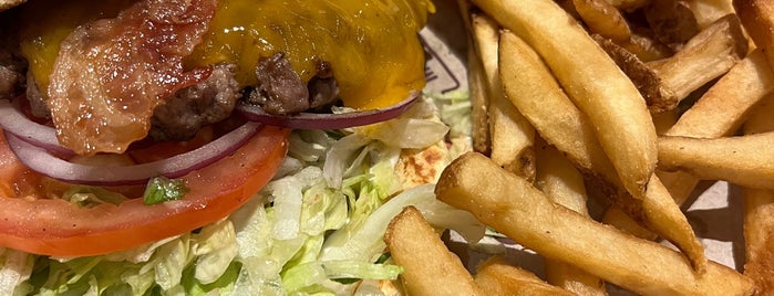 Chili's Grill & Bar is one of Must-visit Food in Buena Park.