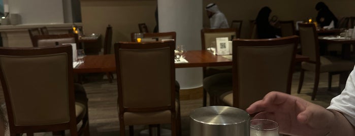 Mövenpick Hotel & Apartments Bur Dubai is one of Dubai Food 5.
