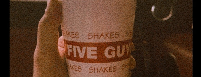 Five Guys is one of اتز دشره تايم.