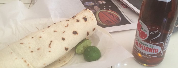 Burritos Aquimichu is one of Posti che sono piaciuti a Omar.
