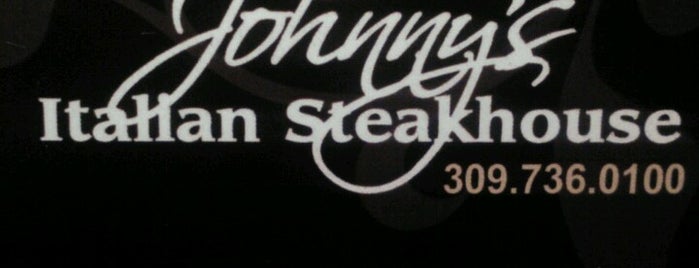 Johnny's Italian Steakhouse is one of Locais curtidos por Jared.