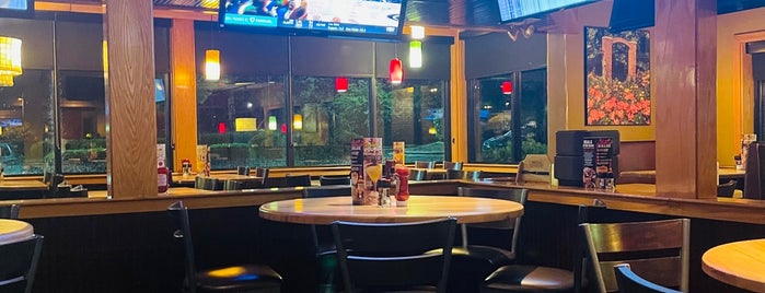 Applebee's Grill + Bar is one of The 11 Best Places for Sirloin Steak in Winston-Salem.