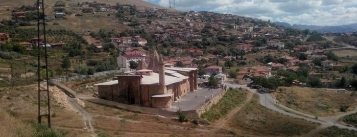 Berat Cami is one of Camiler.