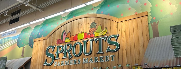 Sprouts Farmers Market is one of Vegan <3.