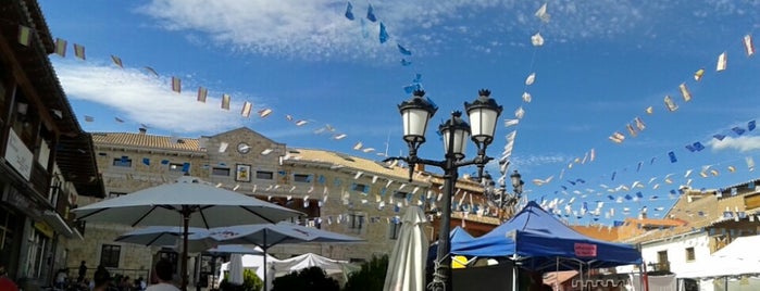 Plaza De Manzanares El Real is one of Dovidena’s Tips.