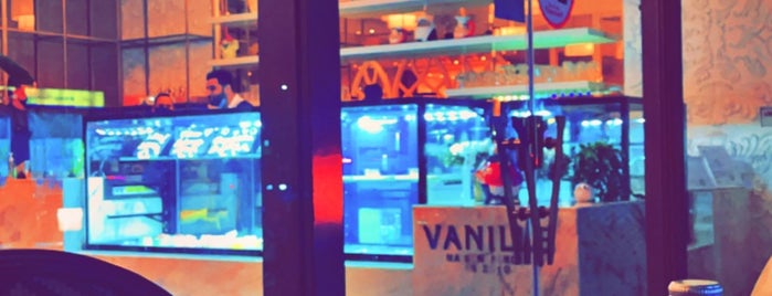 Vanille is one of Tempat yang Disukai Jawaher 🕊.