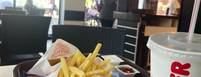 Burger King is one of Orte, die Elif gefallen.