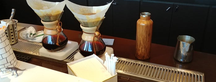 Octane Coffee is one of kazahelさんの保存済みスポット.