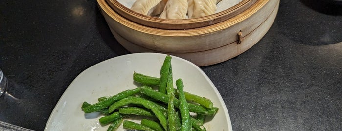 Din Tai Fung is one of Moheetさんのお気に入りスポット.