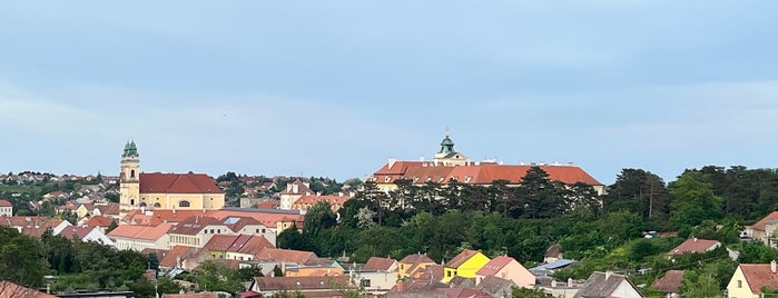 Valtické podzemí is one of Czech Republic.