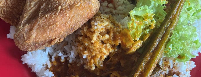 Nasi Campur Awet Muda is one of Makan Makan Malaysia.