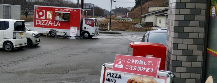 デイリーヤマザキ 出雲崎川西店 is one of 新潟県のデイリーヤマザキでキューリグのコーヒーマシン.