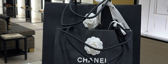 CHANEL is one of A✨さんのお気に入りスポット.