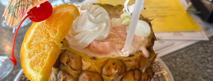 Pineapples Island Fresh Cuisine is one of Big Island with JetSetCD.