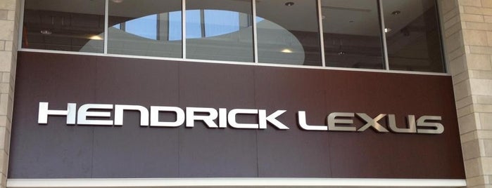 Hendrick Lexus Kansas City is one of สถานที่ที่ Ed ถูกใจ.