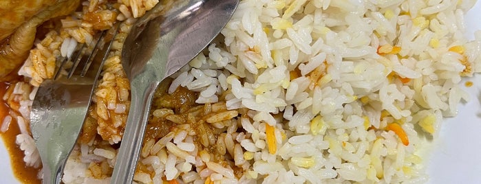 Nasi minyak tanjung api za is one of Kuantan.
