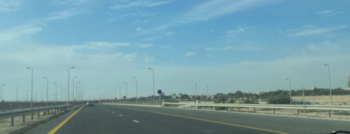 دوار صخير is one of Bahrain Southern Governorate.