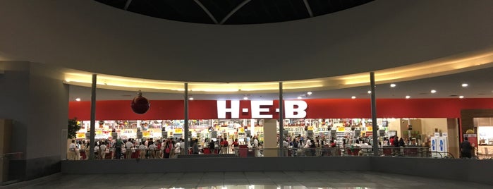 H-E-B is one of สถานที่ที่ Eduardo ถูกใจ.