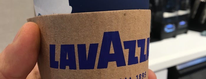 Lavazza is one of สถานที่ที่ Daniel ถูกใจ.