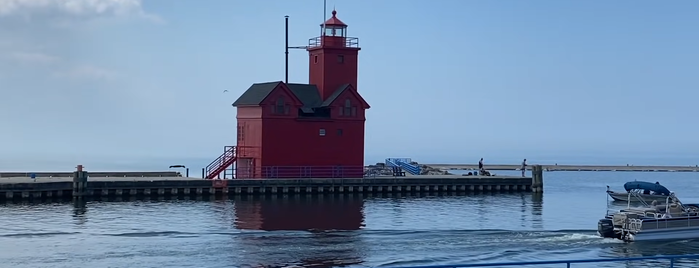 Grand Haven South Pier is one of Boğaç : понравившиеся места.