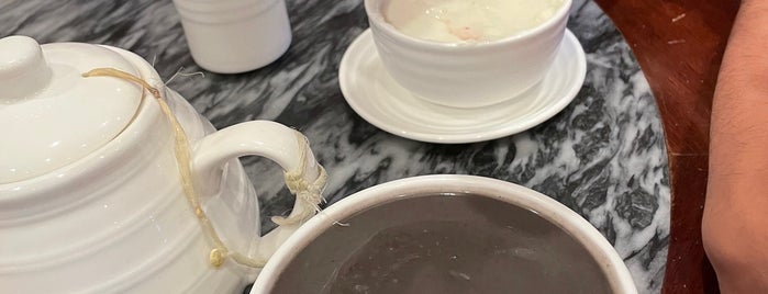 Double Ming Chinese Dessert 圓明圓 is one of Favourite Places.