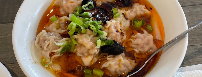 Northern Dumpling Kitchen 興隆軒 is one of Karam Jabri Favorites.