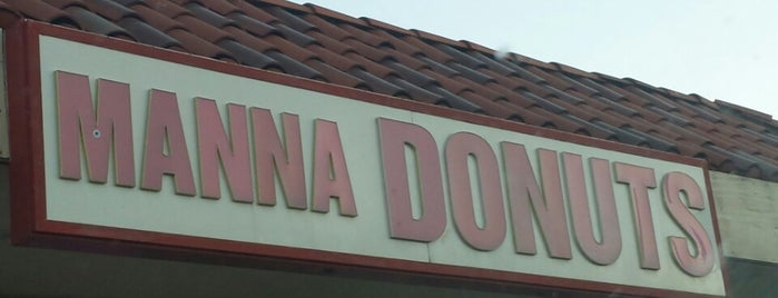 Manna Donuts is one of Locais curtidos por Valerie.