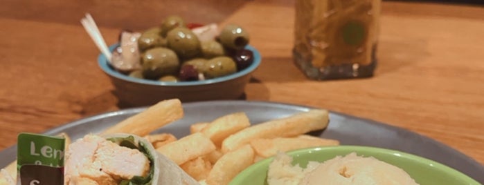 Nando's is one of 1001 reasons to <3 London.