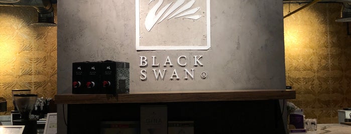 Black Swan Cafe is one of Ahsa.
