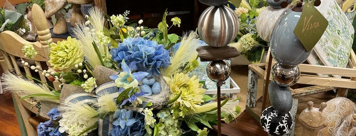 Four Seasons Florist is one of Great Downtown Shopping!.