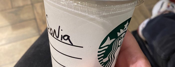 Starbucks is one of Nikhil : понравившиеся места.