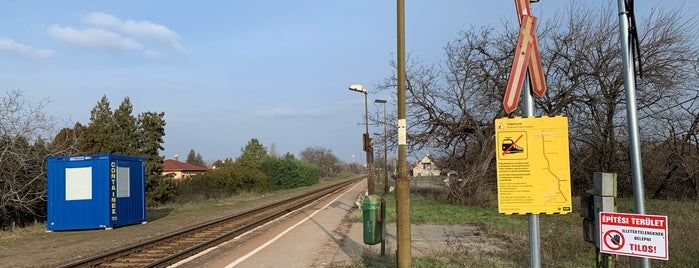 Dunaharaszti alsó megállóhely is one of 150-es vonal.