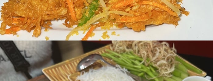 Vajra Vegetarian Restaurant is one of Going vegan (my list in HCMC).
