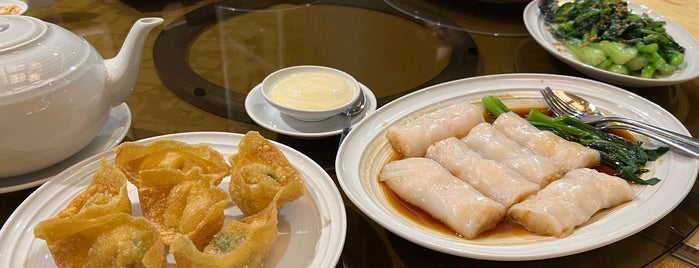 Li Bai Chinese Restaurant is one of love saigon.