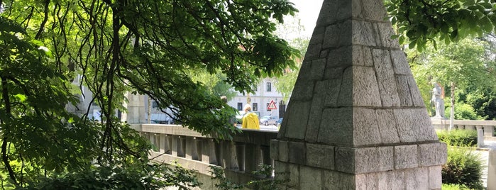 Trnovski most / Trnovo Bridge is one of Ajdaさんのお気に入りスポット.