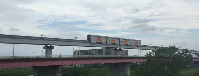 多摩川 多摩モノレール鉄橋 is one of Tempat yang Disukai Sigeki.