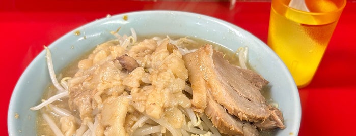 ラーメン二郎 新宿歌舞伎町店 is one of ラーメン 行きたい.