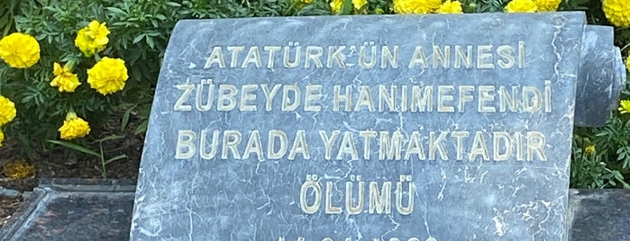 Zübeyde Hanım Anıt Mezarı is one of 1.