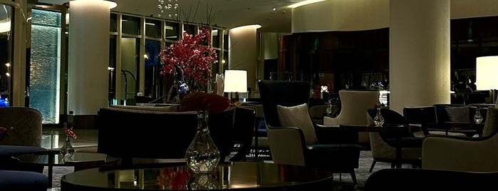 Joud Lounge is one of Riyadh Café.