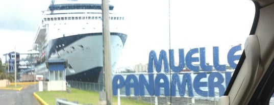 Pan American Port is one of สถานที่ที่ Lizzie ถูกใจ.