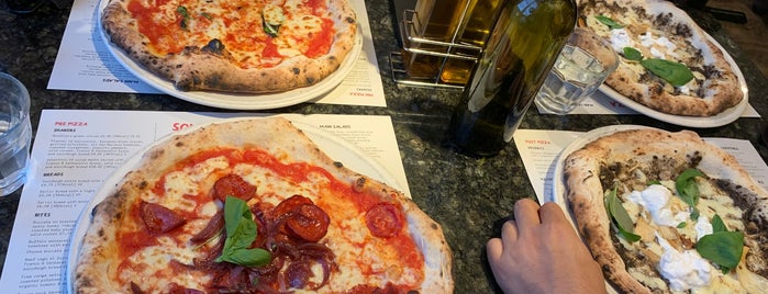 Franco Manca is one of Lugares favoritos de Rebecca.