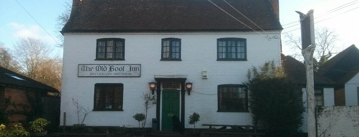 Old Boot Inn is one of สถานที่ที่ Carl ถูกใจ.