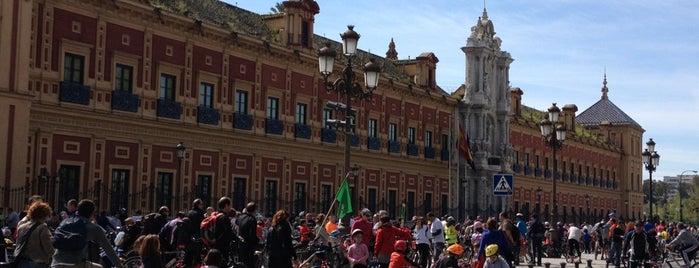 Puerta de Jerez is one of Andalucía: Sevilla.