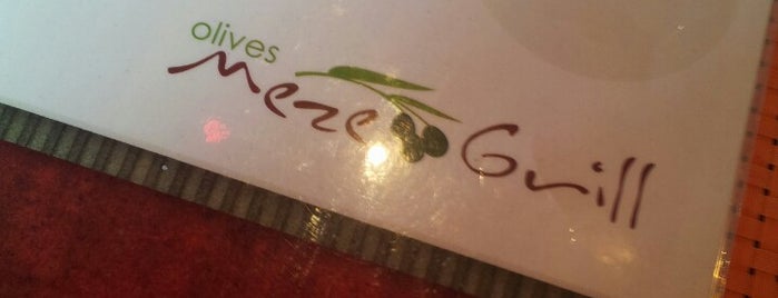 Olive's Meze Grill is one of Locais curtidos por Julie.