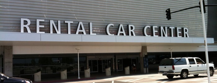 Rental Car Center is one of Locais curtidos por Zivit.