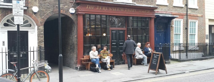 Jerusalem Tavern is one of 25 Pubs You Must Drink In Before You Die.