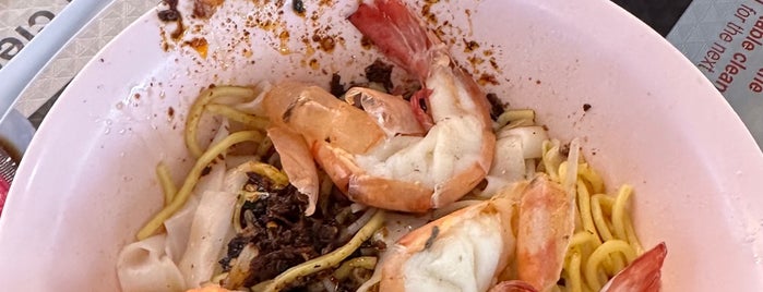 Whitley Rd Big Prawn Noodle is one of Singapore Food.